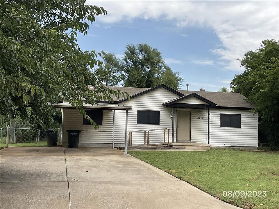 1st image of 4111 SE 12th St