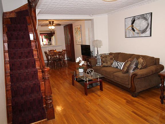 4th image of 163.5 Coles St