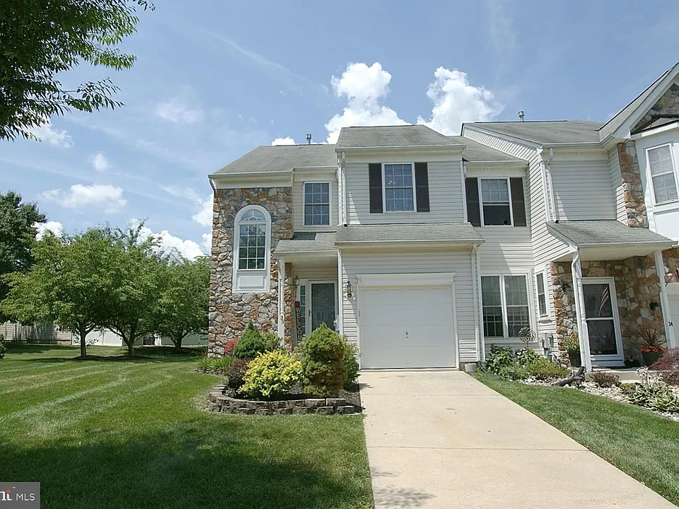 33 Farmington Ct
