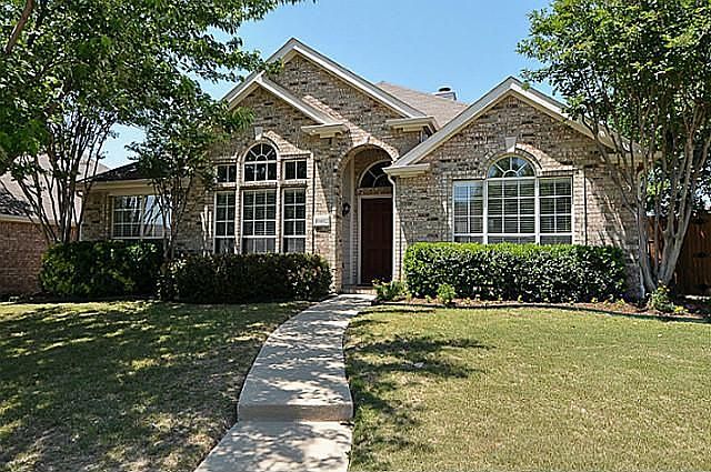 1st image of 10402 Stone Falls Ln