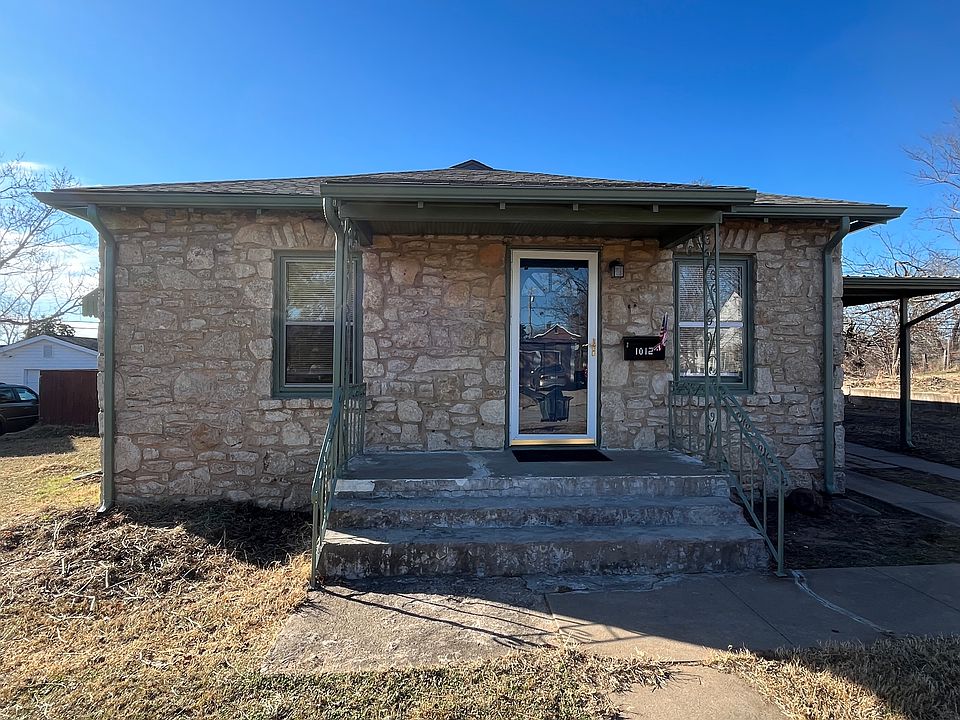 1st image of 1012 N Grant Ave