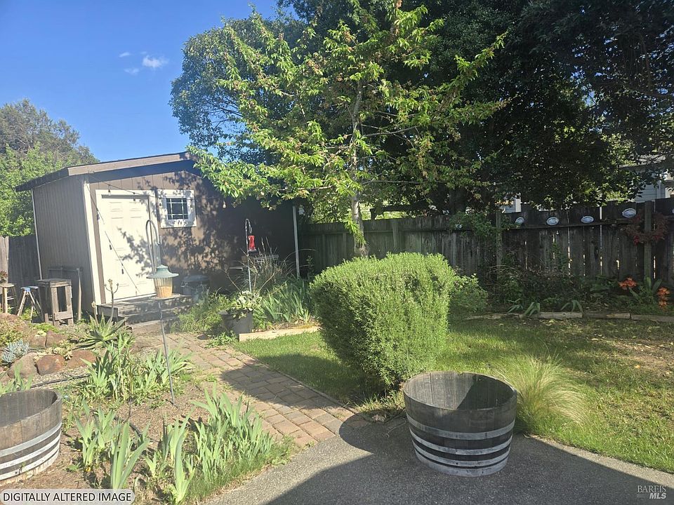 2nd image of 930 Georgia Street