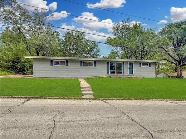 307 Zoll St, Warrensburg, MO 64093