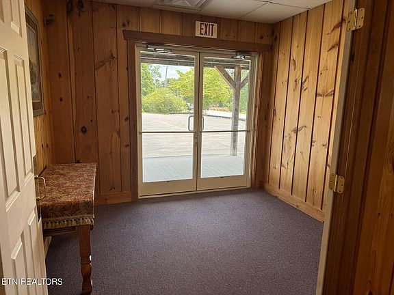 4th image of 2963 Highway 70 E