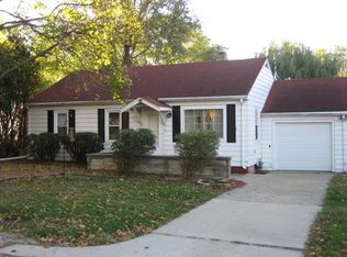 813 Balboa Rd, Champaign, IL 61820