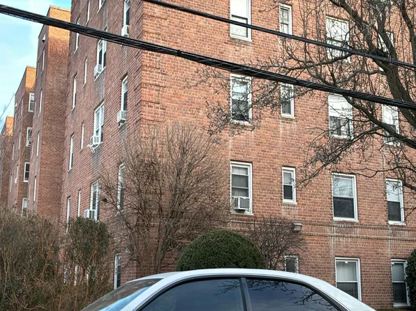 70 Locust Ave APT B407, New Rochelle, NY 10801