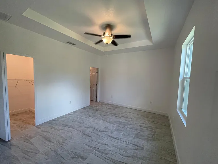 1240 Columbus Blvd #A — Photo 19