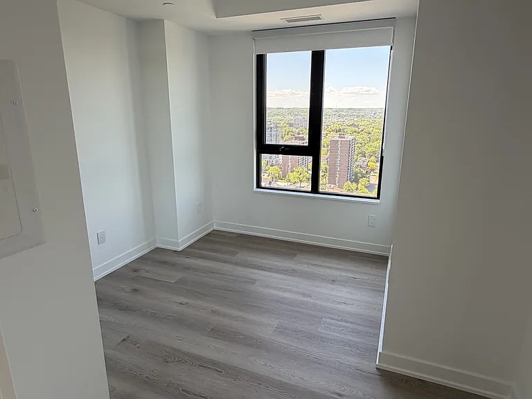 2075 Lakeshore Rd #2307 — Photo 10