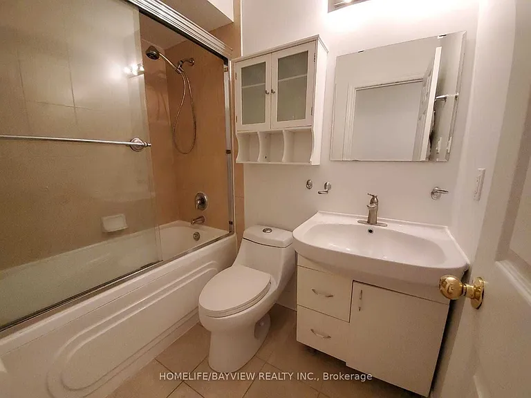 215 16th Ave #18 — Photo 16