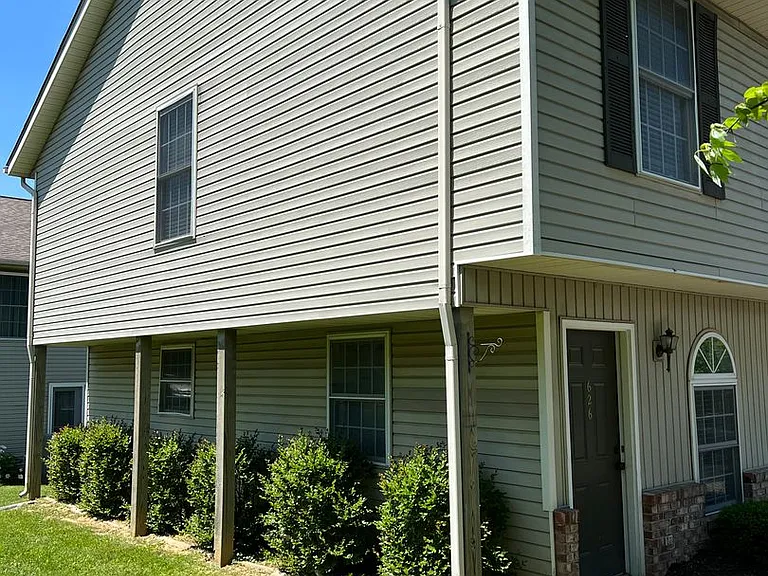626 E Sherwood Hills Dr — Photo 3