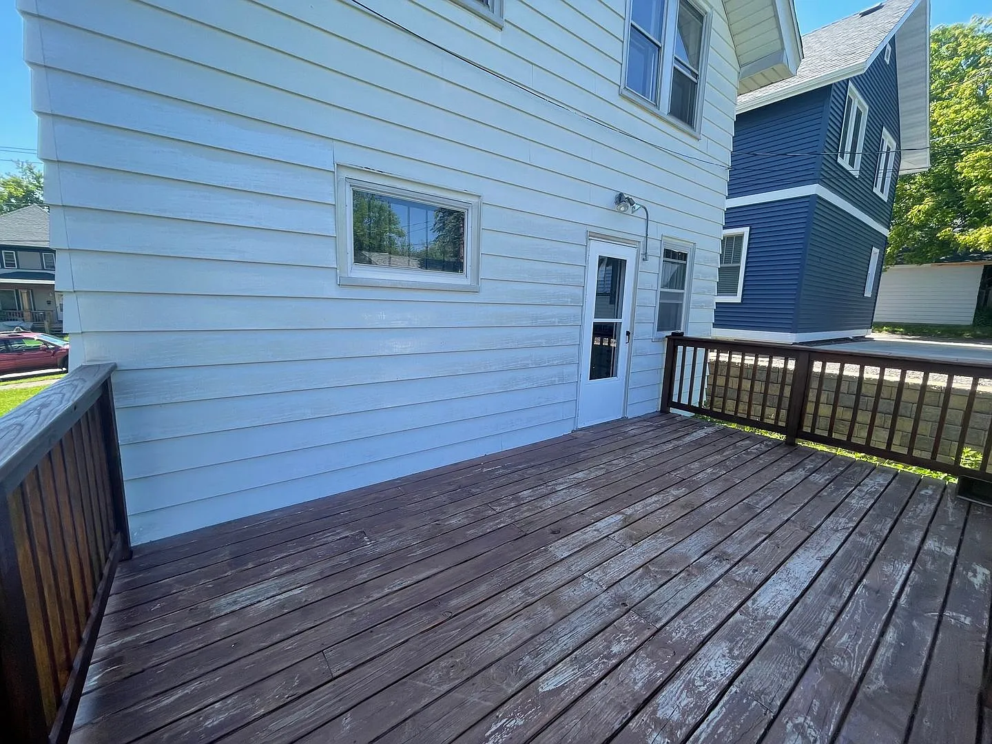 Three Bedroom East Hillside Home — Photo 3