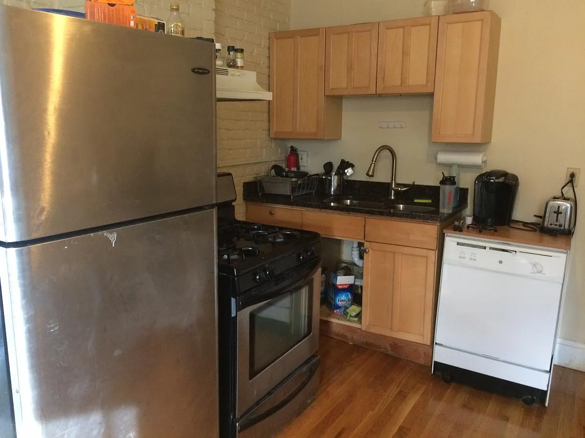 3 bed, $3,800 — Photo 3