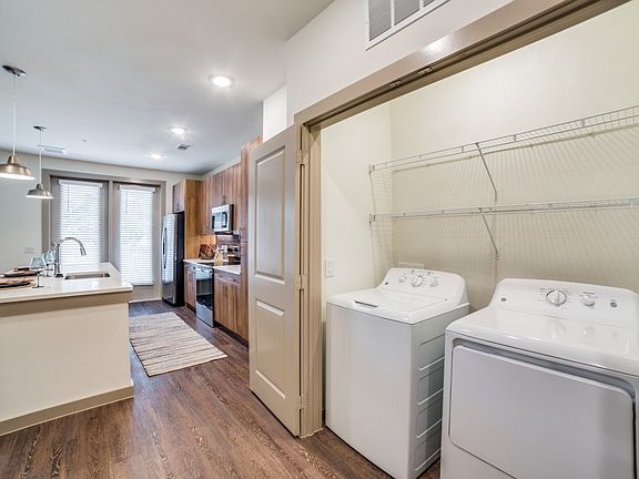 4th image of 510 Sunset Vista Dr #4102