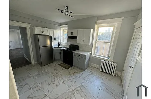 16 Duryea St #3 Photo 1