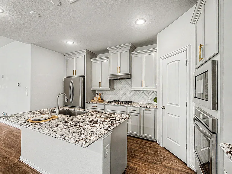 209 Cambria Green Ln — Photo 11