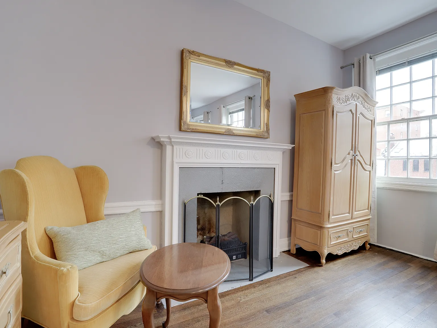 Studio, 425 sqft, $3,750 — Photo 4
