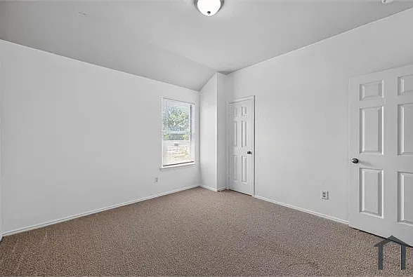 1009 Youkum Ct — Photo 38