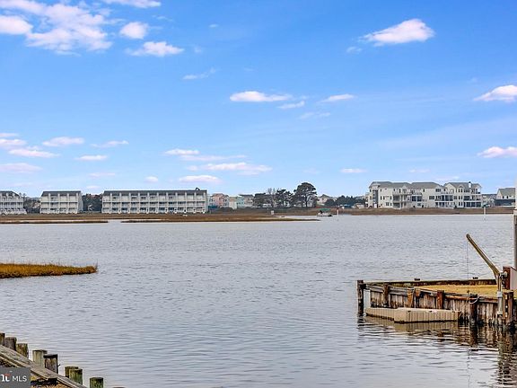 3rd image of 57 Bayside Dr
