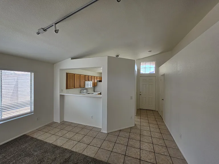 2486 E Winchester Pl — Photo 6