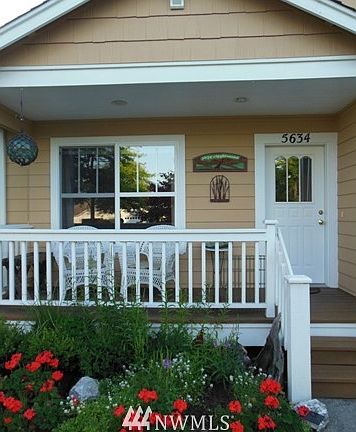 3rd image of 5634 Applewood Drive