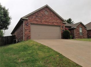 310 Brandons Loop, Springdale, AR 72762