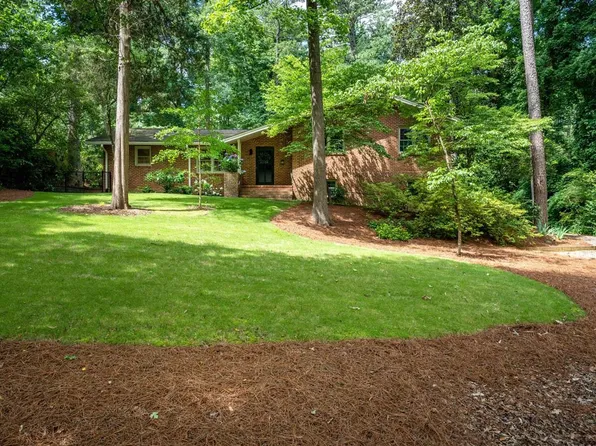 1109 Woodburn Rd, Durham, NC 27705