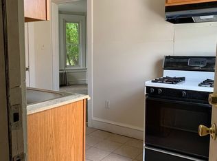 913 Buttonwood St #2R, Reading, PA 19604