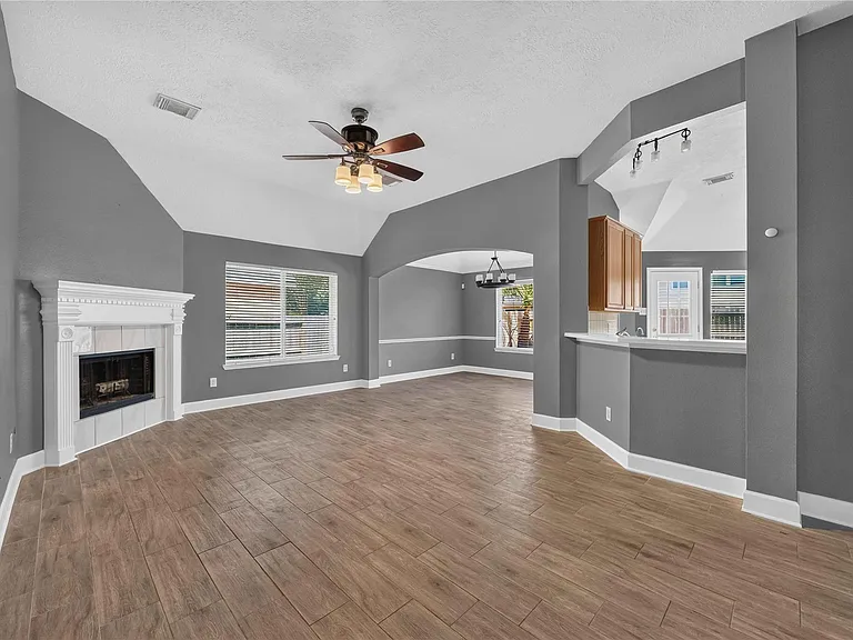 3519 Crescent Dr — Photo 5
