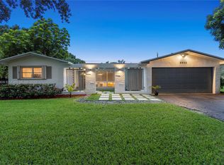 5600 SW 2nd Ct, Plantation, FL 33317