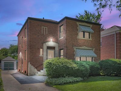 9251 S Oakley Ave, Chicago, IL, 60643