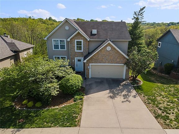5th image of 2141 SW British Dr