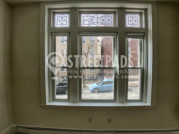 4th image of 25 Fairbanks St #12