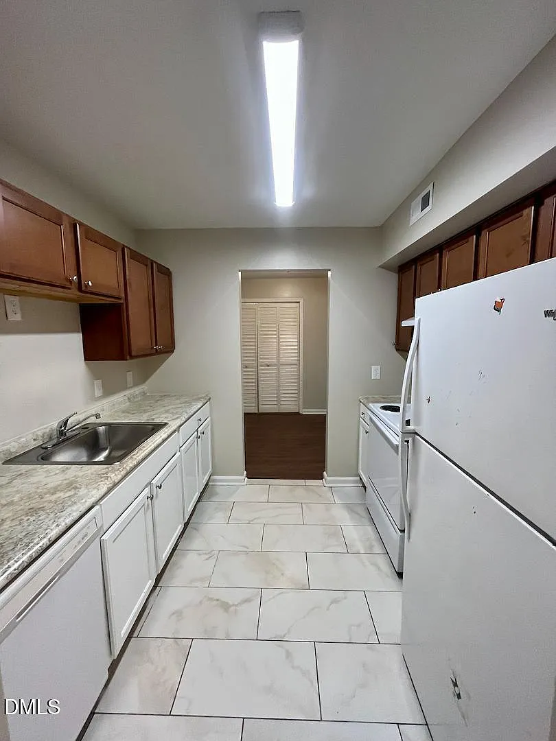 Building Photo - 4205 Greencastle Ct #D