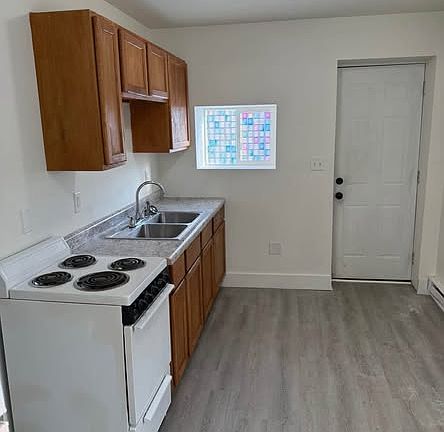 3rd image of 2888-2890 Dekalb St #C