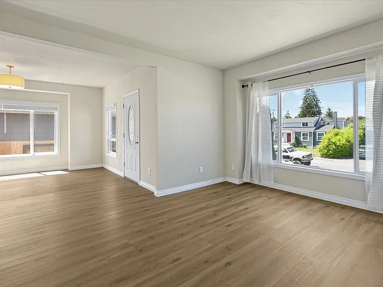 1511 McDougall Ave — Photo 4