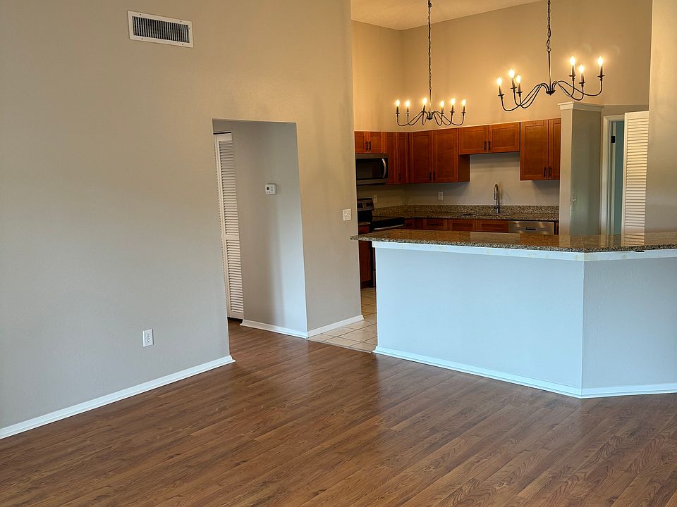 1st image of 3328 Laurel Dale Dr