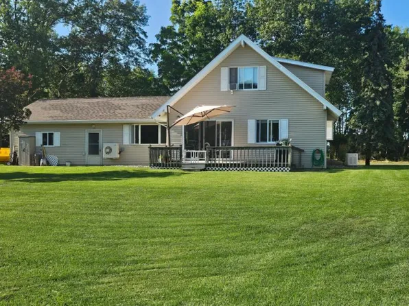 9711 Shore Dr, Pigeon, MI 48755