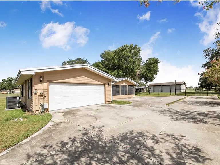 4854 E Hinson Ave — Photo 12