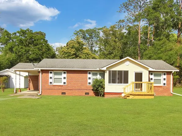12259 Cottonwood Rd, Cottonwood, AL 36320