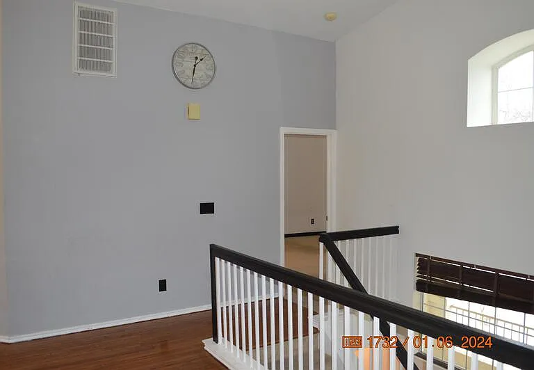 1561 Spring Ct — Photo 21