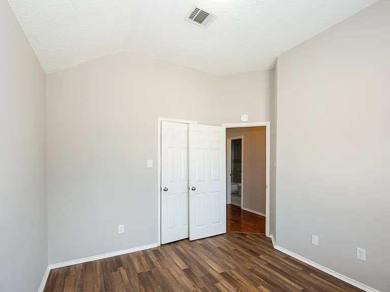 6718 Scarlet Dr — Photo 29