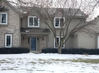 20585 Dexter Ct, Brookfield, WI 53045