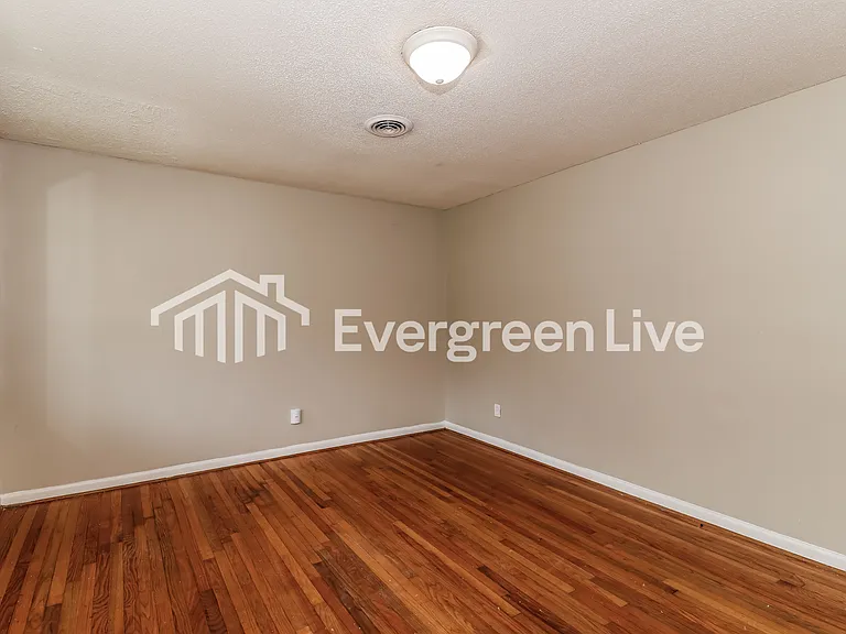 1004 Cane Lake Dr — Photo 10