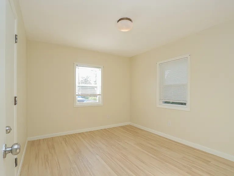 321 Montcalm St #R — Photo 28