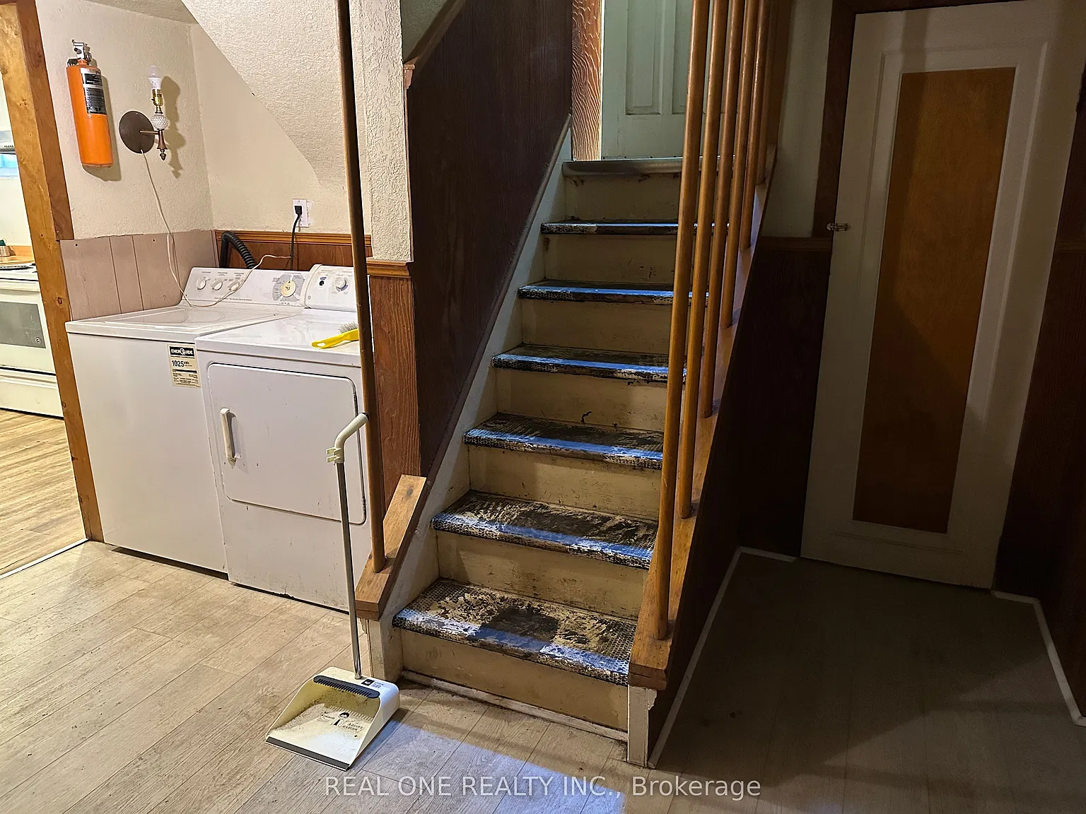 3 bed, $1,500 — Photo 2