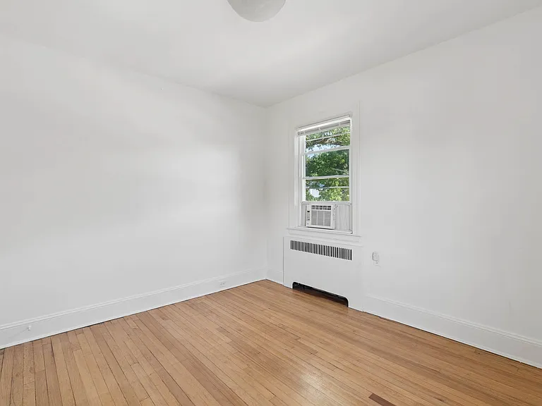 500 Park Ave #2E — Photo 14