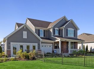 160 N Bend Way, Elgin, IL 60124