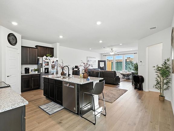 5th image of 3012 Still Creek Ln