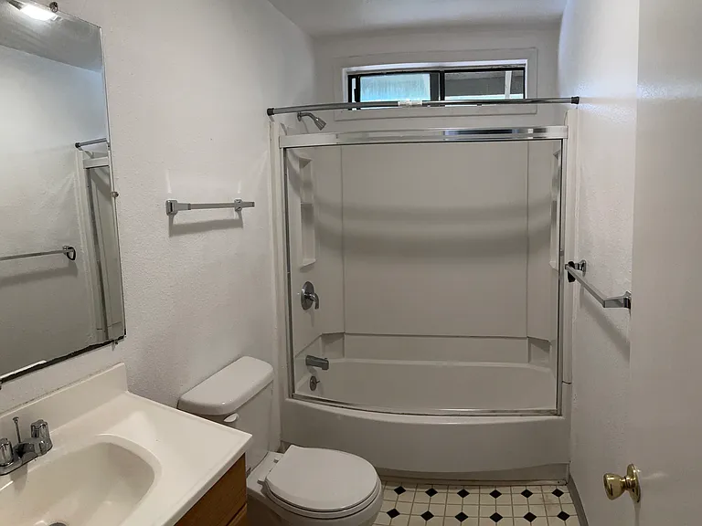 2-25531 Madrone Way #1 — Photo 4