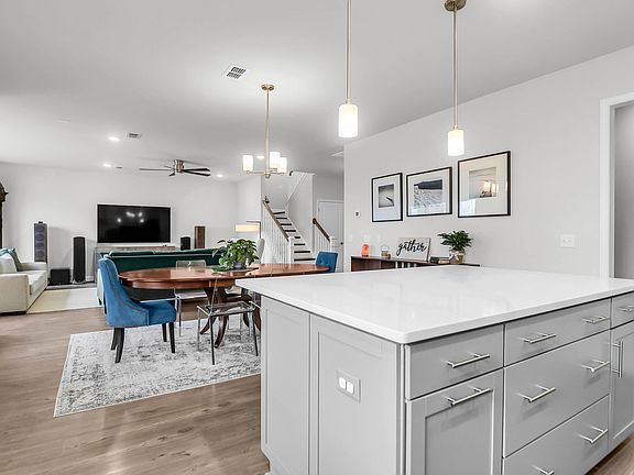5th image of 2040 Parish House Cir